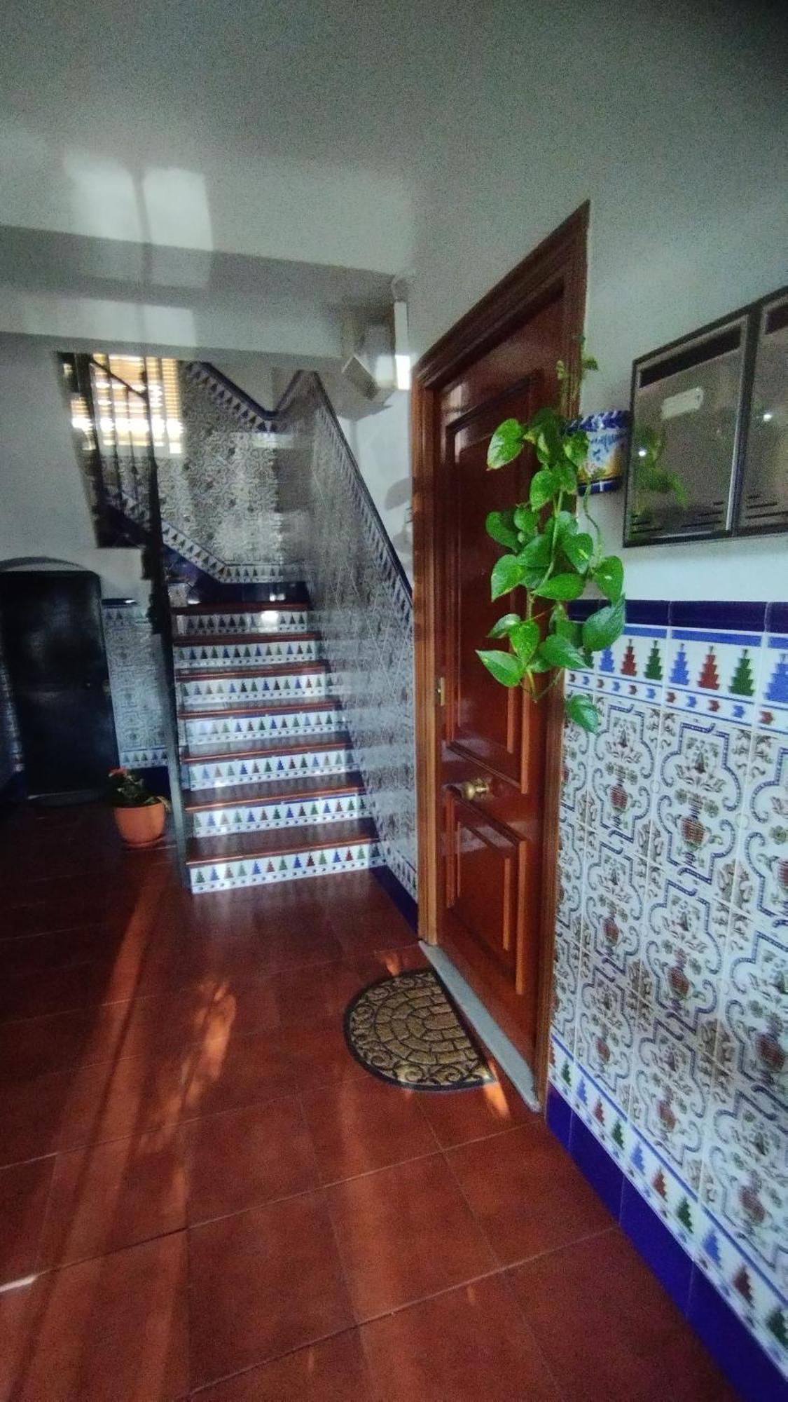 Apartamento 1 Dormitorio Y Salon Con Sofa Cama Bien Comunicado Con El Centro Seville Ngoại thất bức ảnh