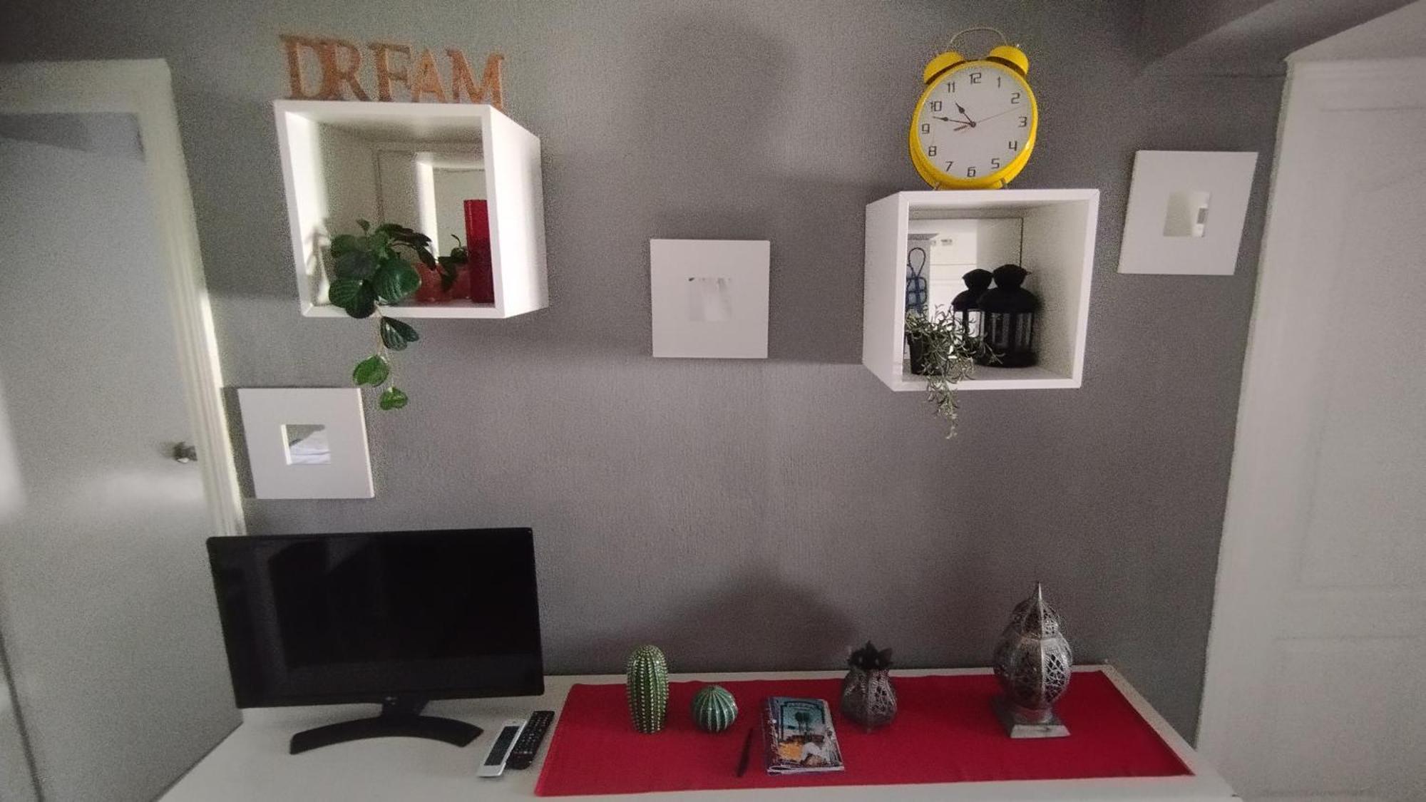 Apartamento 1 Dormitorio Y Salon Con Sofa Cama Bien Comunicado Con El Centro Seville Ngoại thất bức ảnh