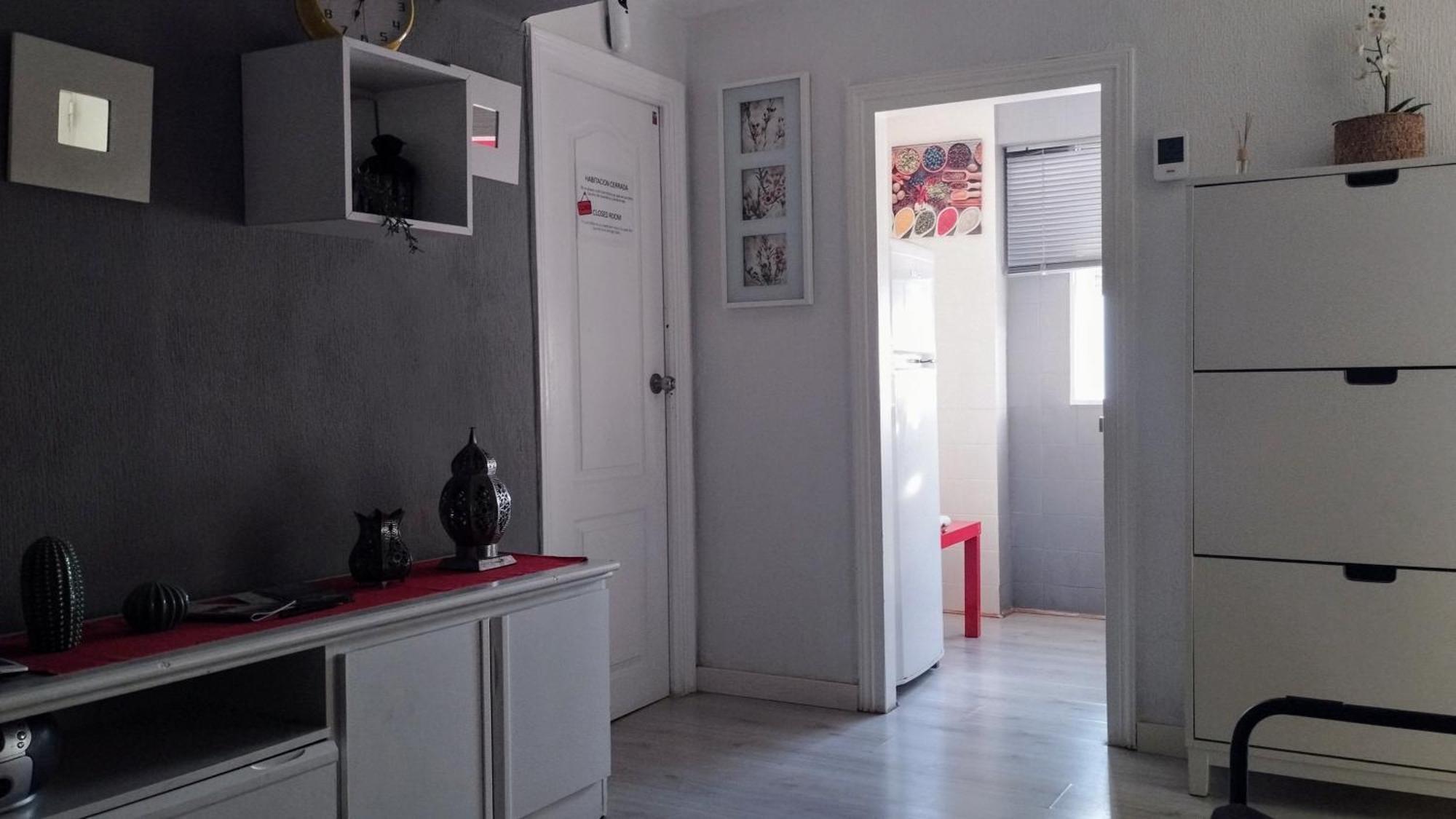 Apartamento 1 Dormitorio Y Salon Con Sofa Cama Bien Comunicado Con El Centro Seville Ngoại thất bức ảnh